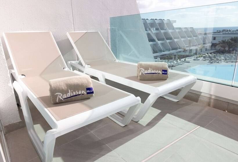 سوییت جونیور, Radisson Blu Resort Lanzarote