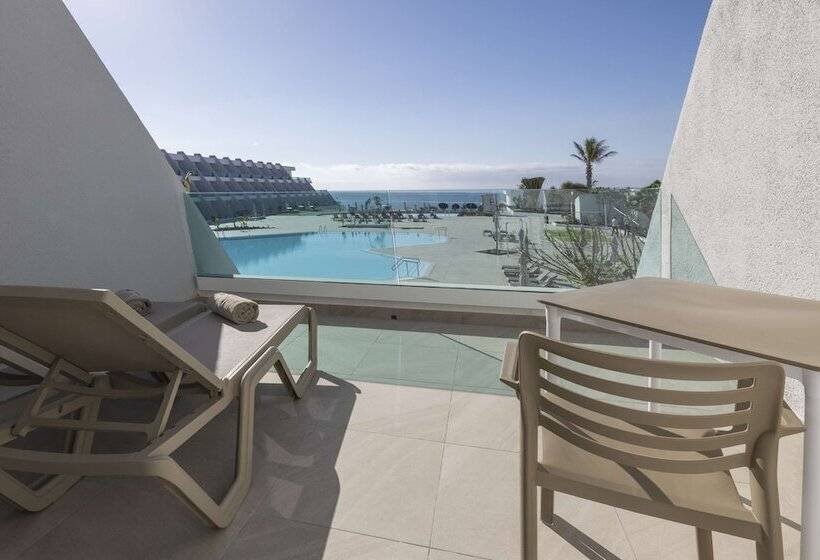 سوییت جونیور با چشمانداز دریا, Radisson Blu Resort Lanzarote