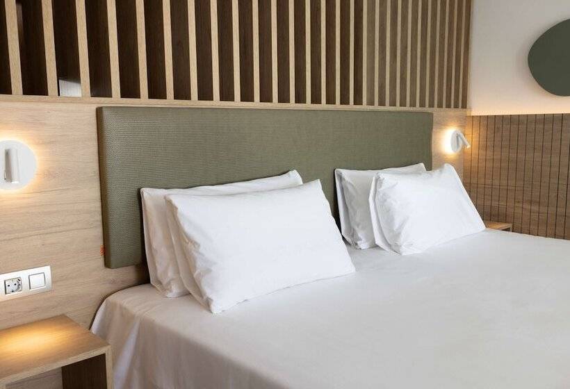 سوییت جونیور با چشمانداز دریا, Radisson Blu Resort Lanzarote