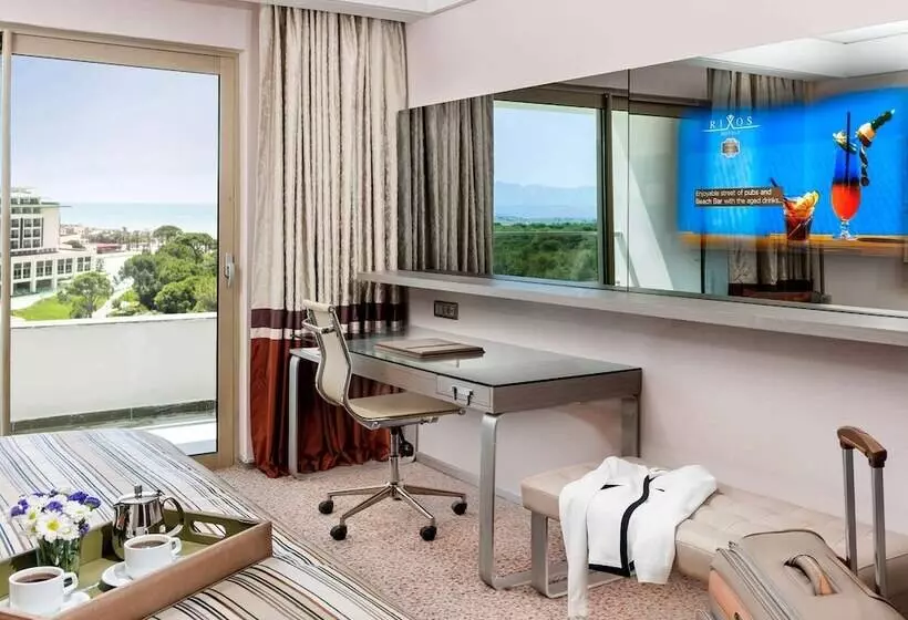 سوییت سوپریور با چشمانداز دریا, Rixos Premium Belek, The Land of Legends Access