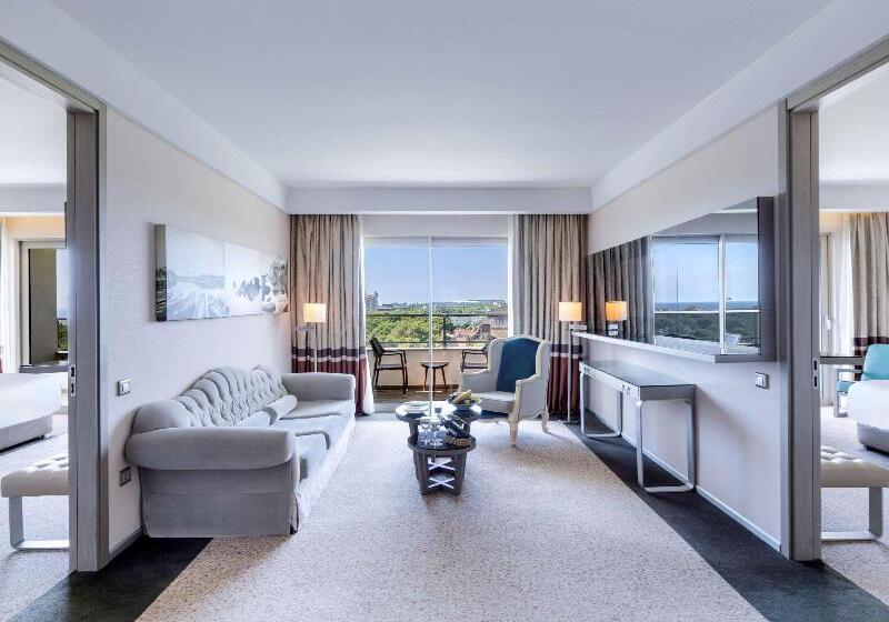 جناح سوبيريور مطل علي البحر, Rixos Premium Belek, The Land of Legends Access