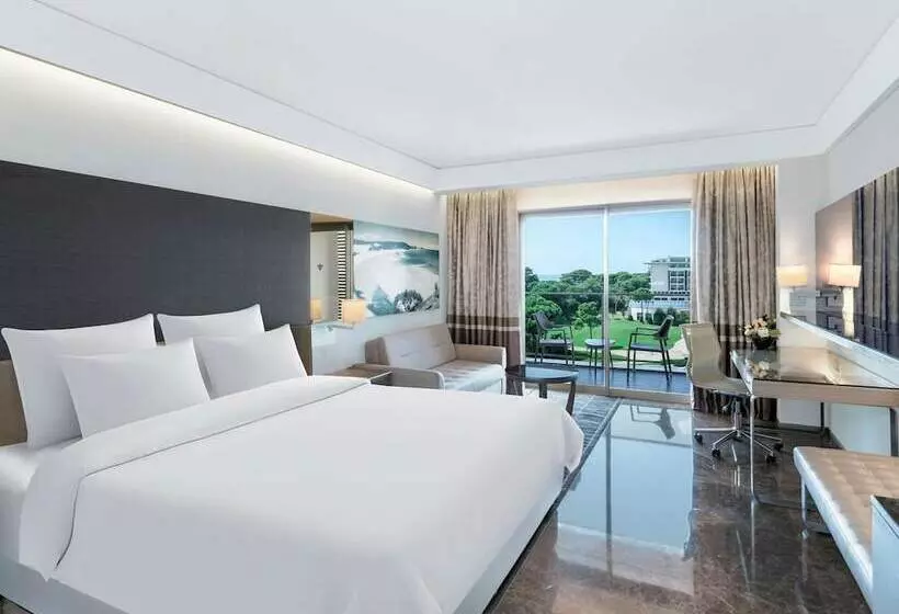 اتاق لوکس با چشمانداز دریا, Rixos Premium Belek, The Land of Legends Access