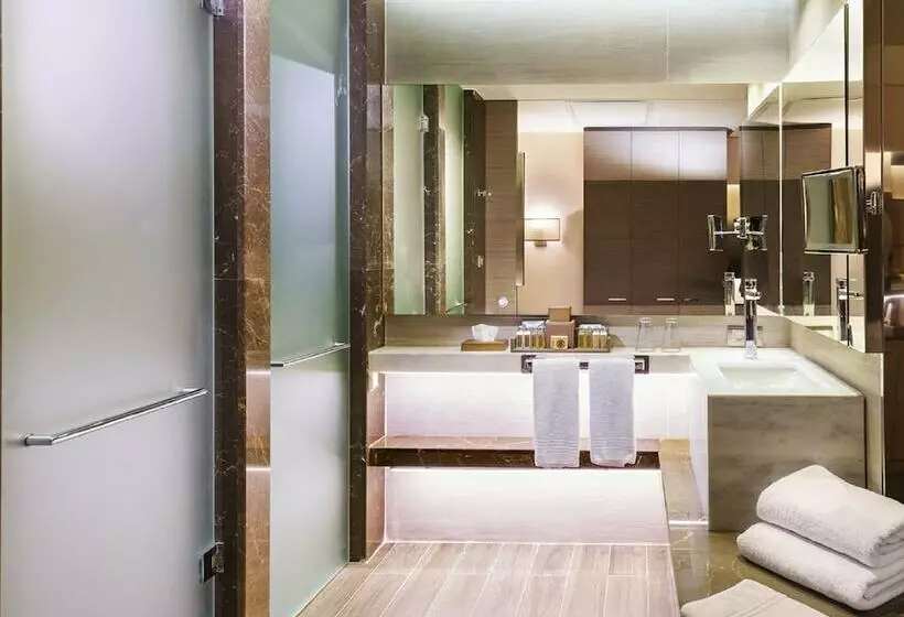 اتاق لوکس با چشمانداز دریا, Rixos Premium Belek, The Land of Legends Access