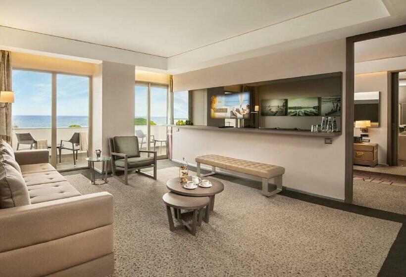 جناح ديلوكس مطل على البحر, Rixos Premium Belek, The Land of Legends Access