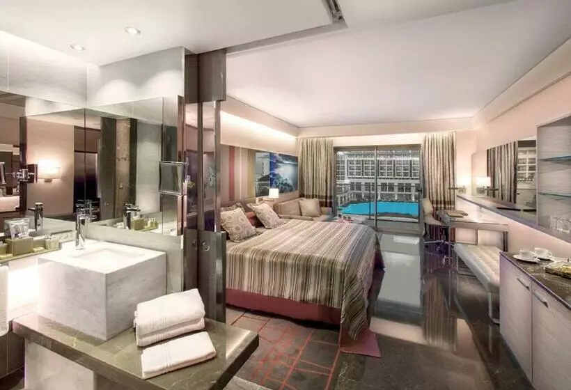 اتاق لوکس با چشمانداز باغ, Rixos Premium Belek, The Land of Legends Access