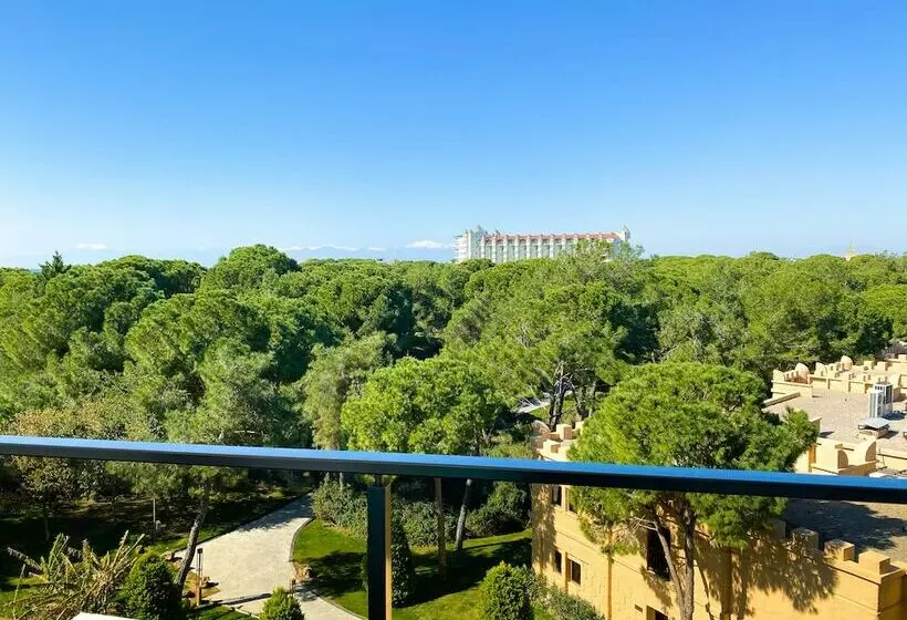 اتاق لوکس با چشمانداز باغ, Rixos Premium Belek, The Land of Legends Access