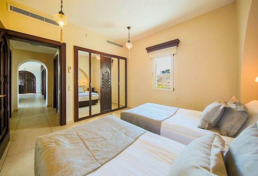 Апартаменты 2 Спальни, Salmakis Resort & Spa