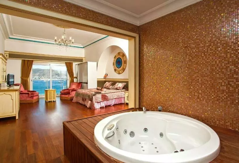 キングサイズベッドのスイートルーム, Salmakis Resort & Spa