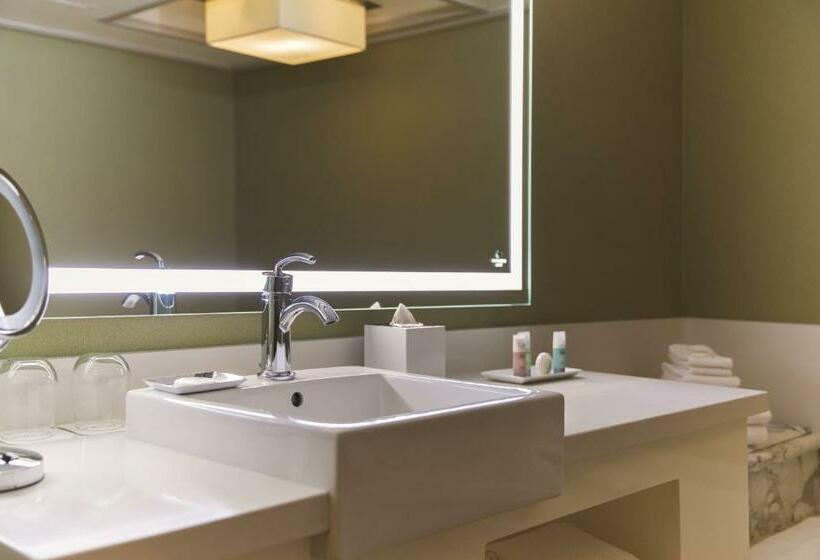 스탠다드 룸 킹사이즈 침대, The Mirage