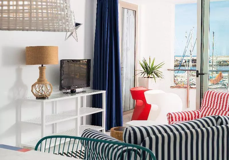 سوییت با چشم‌انداز دریا, Marina Suites Gran Canaria