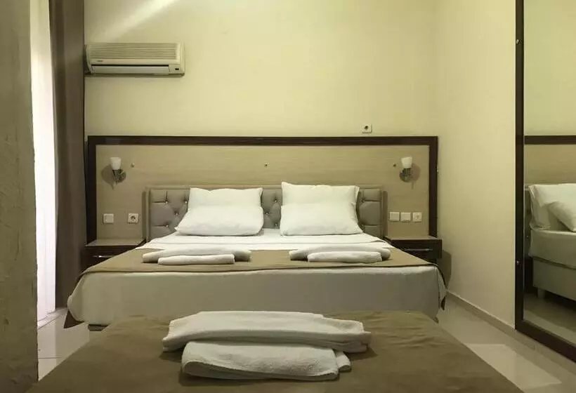 バルコニー付きスタンダードトリプルルーム, Tumay Hotel Bitez