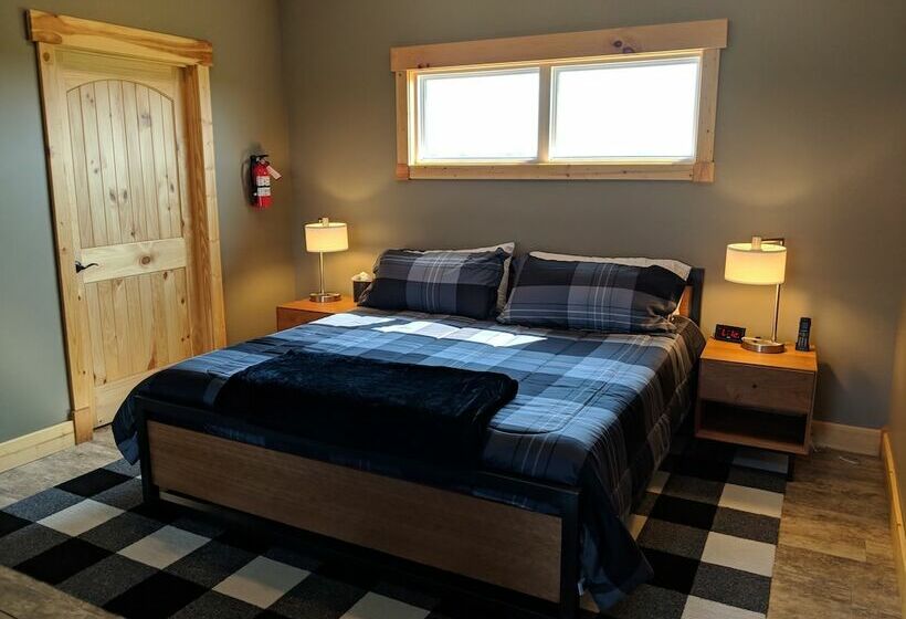 كابينة ديلوكس, East Bank On Mill Creek