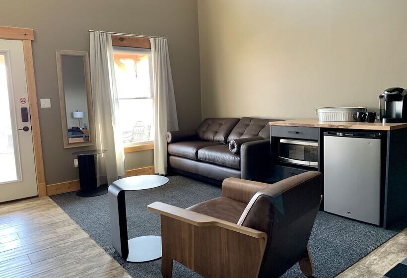 كابينة ديلوكس, East Bank On Mill Creek