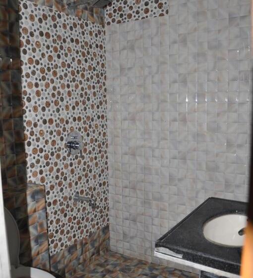 Deluxe Rum, Always Welcome