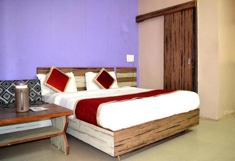 Deluxe Rum, Always Welcome