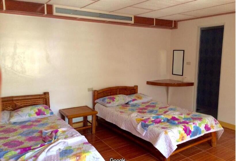 Quarto Familiar, Anilao Scuba Dive Center