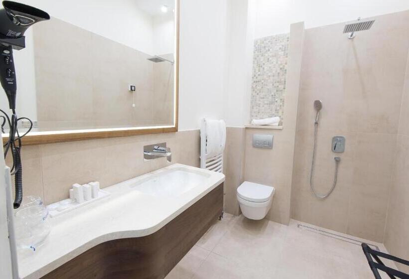 اتاق استاندارد با بالکن, Vila Emilia