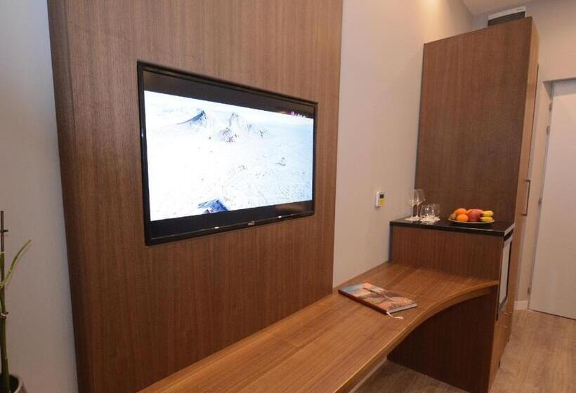 اتاق استاندارد با بالکن, Vila Emilia