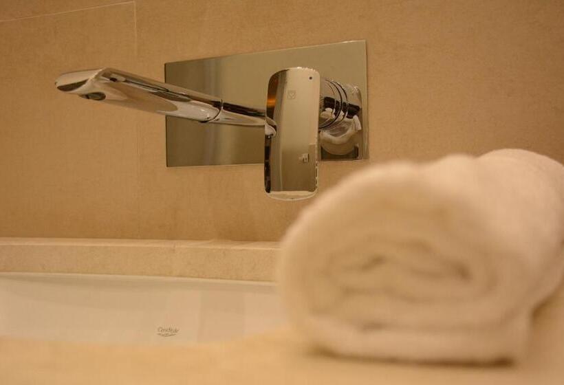 اتاق استاندارد, Vila Emilia