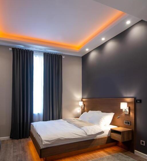 اتاق راحتی سه تخته, Vila Emilia