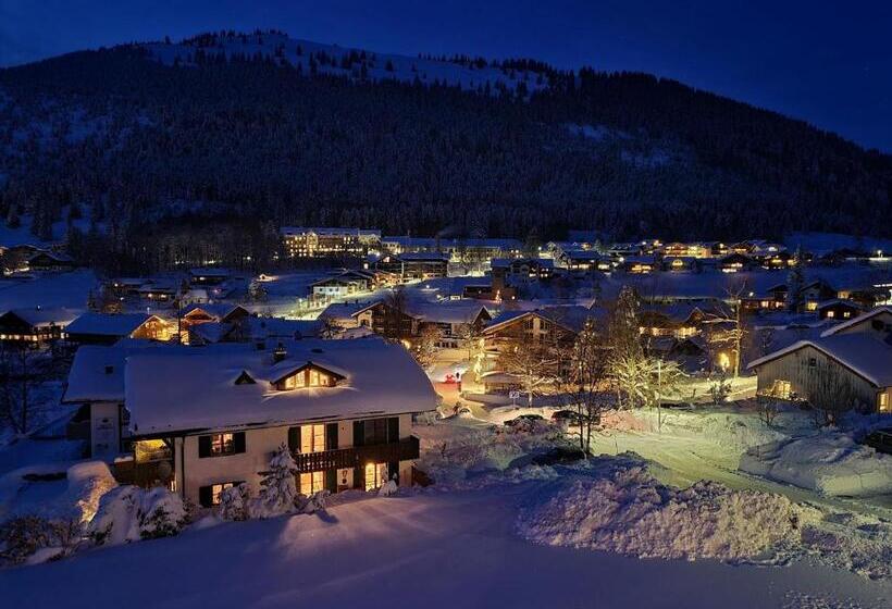 Апартаменты 2 Спальни, Bergzeit   Hotel & Appartements