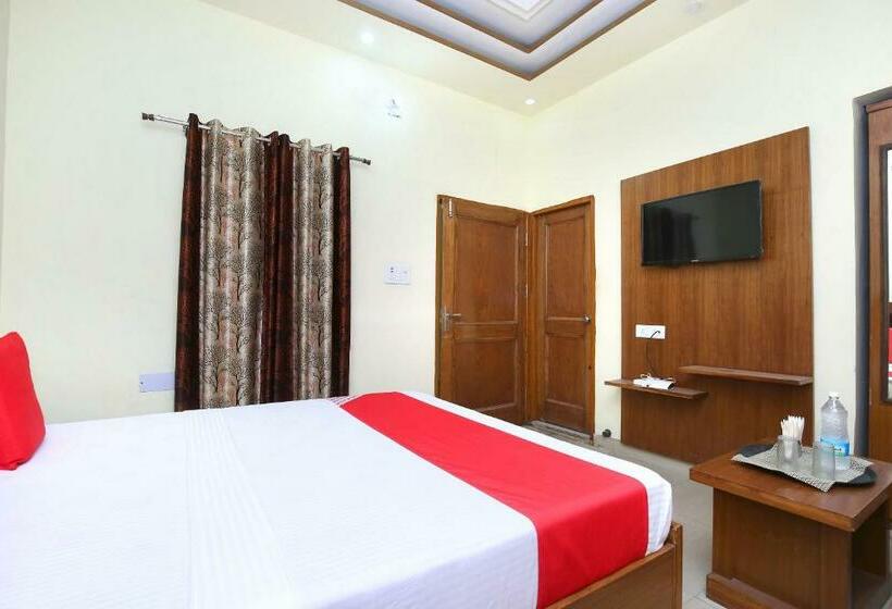 غرفة كلاسيكية ثلاثية, Oyo 23101  Amarpali