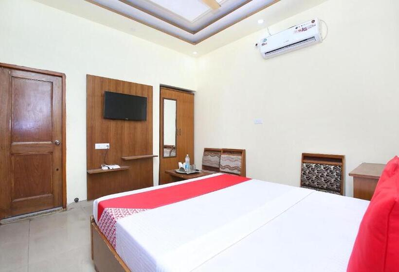 غرفة كلاسيكية ثلاثية, Oyo 23101  Amarpali