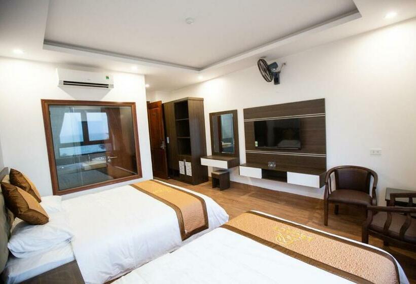 اتاق خانوادگی با چشم‌انداز جانبی دریا, Tan Truong Son Legacy