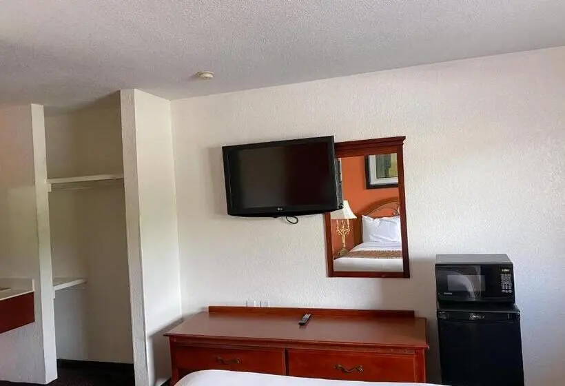 Economy Yhden Hengen Huone, Royal Inn Richmond Hill Savannah I95
