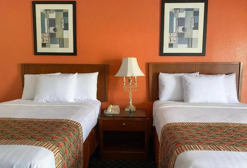 Standard-huone, Royal Inn Richmond Hill Savannah I95