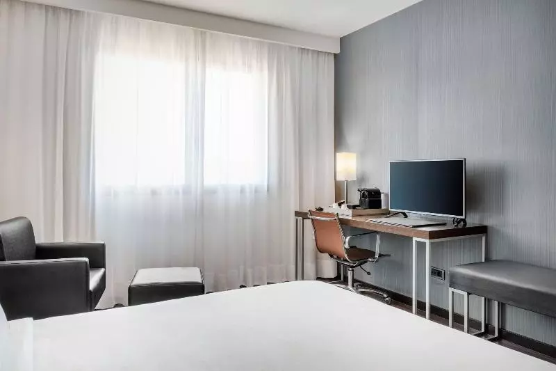 اتاق استاندارد با تخت بزرگ, Ac Hotel Algeciras By Marriott