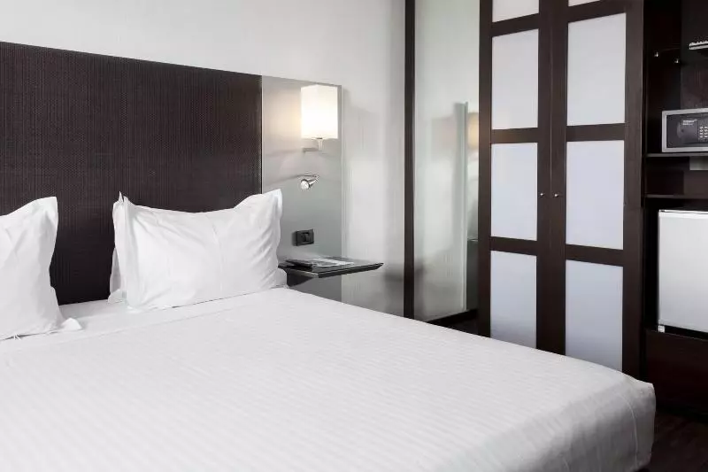 اتاق استاندارد با تخت بزرگ, Ac Hotel Algeciras By Marriott