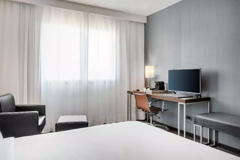 اتاق استاندارد با تخت بزرگ, Ac Hotel Algeciras By Marriott