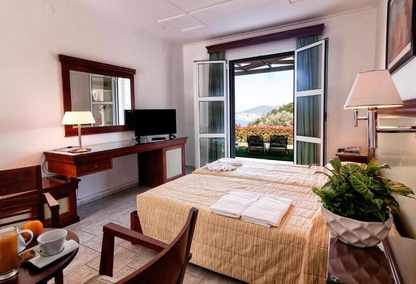 Triple Room Sea View, Arion