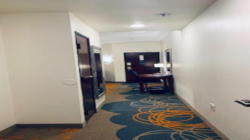 Люкс Кровать Кинг, Holiday Inn Express & Suites   Dallas Park Central Northeast, An Ihg