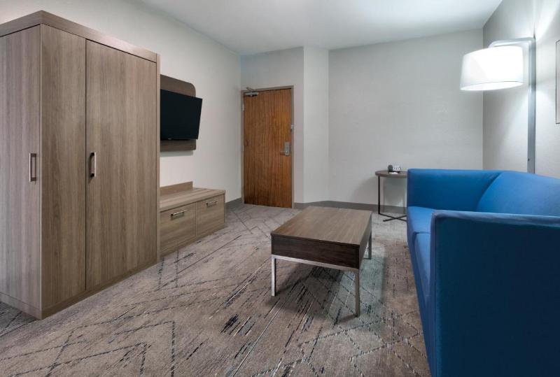 Номер Стандарт, Holiday Inn Express & Suites   Dallas Park Central Northeast, An Ihg