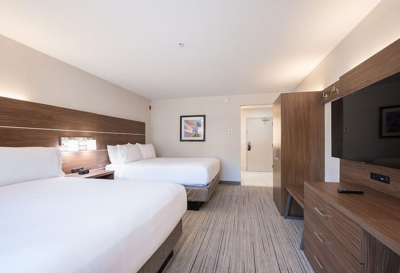 장애인을 위한 스탠다드 룸, Holiday Inn Express Grover Beach Pismo Beach Area, An Ihg