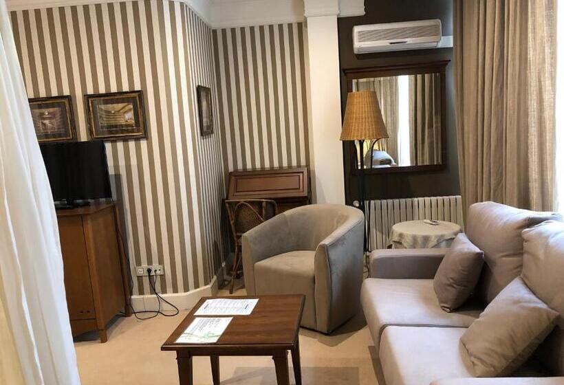 高级房间带漩涡浴缸, Marina De Campios