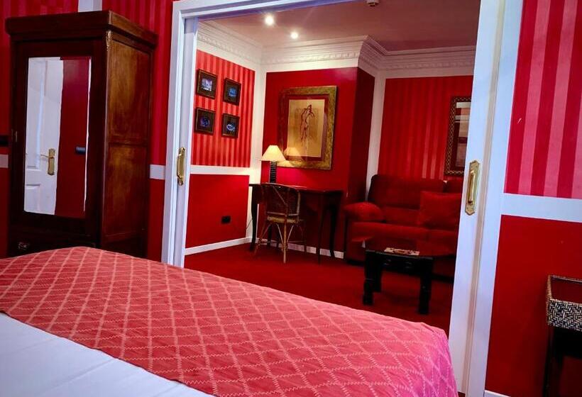 高级房间带漩涡浴缸, Marina De Campios