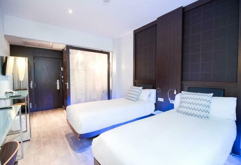 اتاق استاندارد, Petit Palace President Castellana