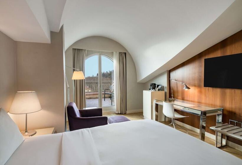 Premium Room Side Sea View, Radisson Blu Bosphorus