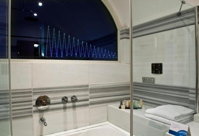 سوئیت با چشمانداز, Radisson Blu Bosphorus
