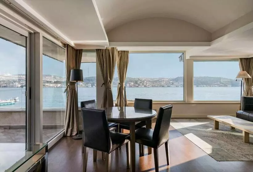 景色の見えるスイートルーム, Radisson Blu Bosphorus