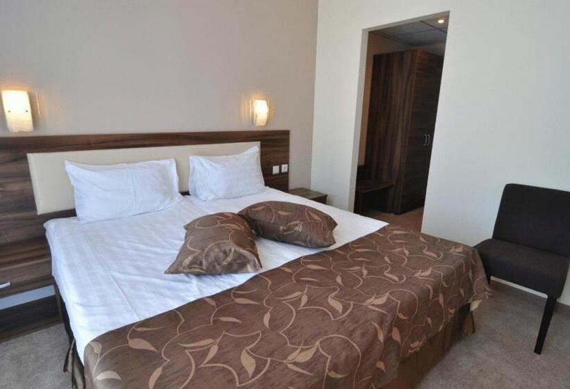 バルコニー付きスタンダードルーム, Regata Palace