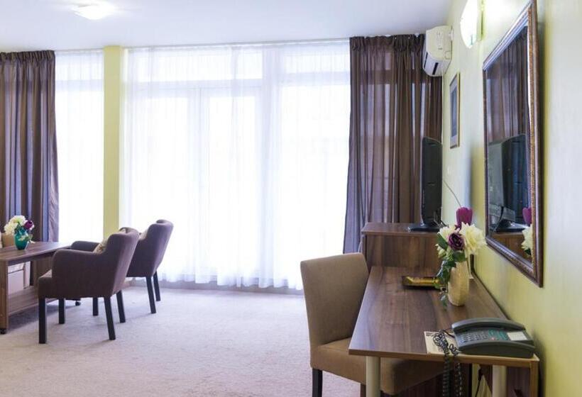 ジュニアスイート, Regata Palace