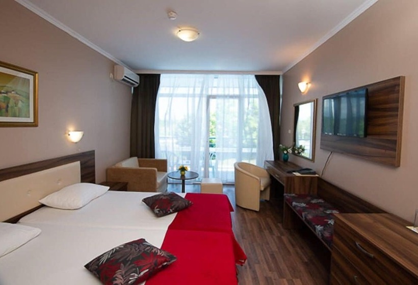 バルコニー付きスタンダードルーム, Regata Palace