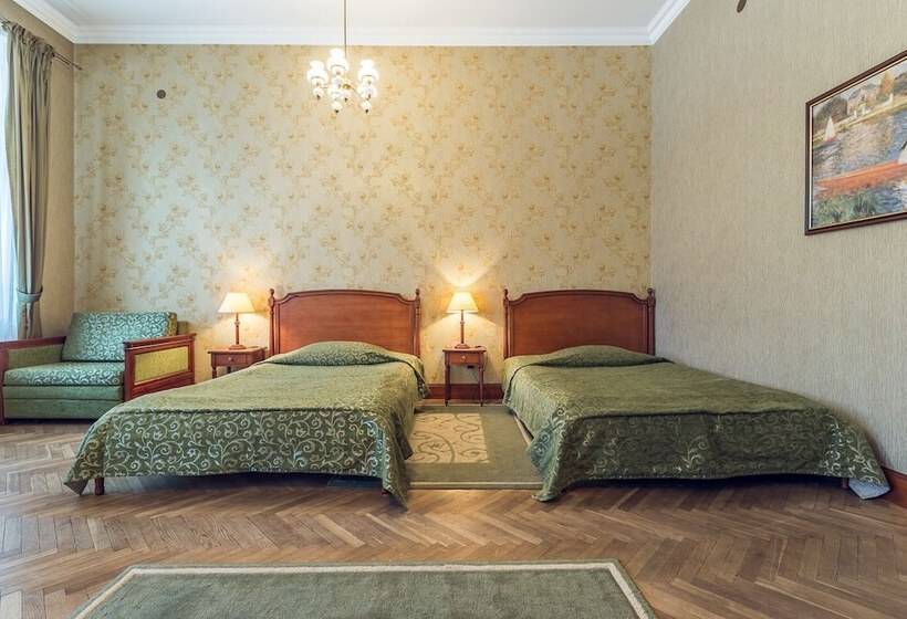 デラックスルーム, Royal