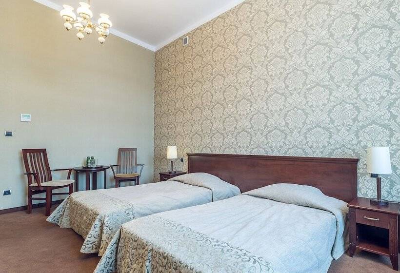 デラックスルーム, Royal