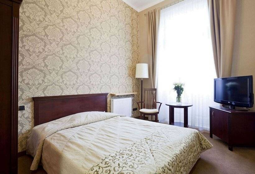 スタンダードシングルルーム, Royal