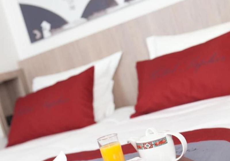 标准间, Saphir Grenelle